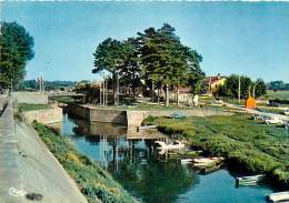 Réf : T 15 -079 :  PONT DE VAUX  RESTAURANT GIRAUDON PORT CANAL - Pont-de-Vaux