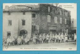 CPA 1144 - Belle Animation Enterrement Du Carnaval - Procession Des Cornards AUVERGNE - Auvergne