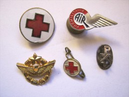 ANCIEN LOT DIVERS INSIGNE DE BOUTONNIERE ARMEE DE L´AIR / SANTE ECT.... ETAT EXCELLENT - Fuerzas Aéreas