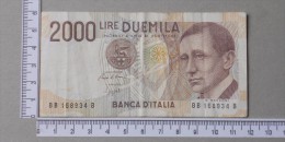 ITALY  2000  LIRE  1990     -    (Nº12923) - 2000 Liras