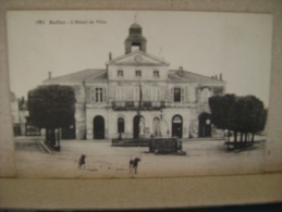 CP CHARENTE  - RUFFEC N°1502 L'HOTEL DE VILLE - ECRITE EN 1919 - Ruffec