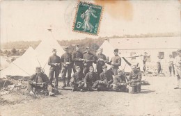 ¤¤  -  Carte-Photo Militaire  -  Soldats En Manoeuvres   -   35 Sur Les Cols   -  ¤¤ - Manoeuvres