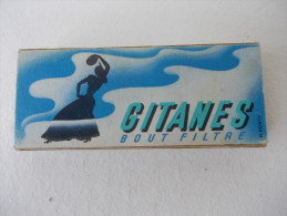 Ancien Paquet De Cigarettes. GITANES - Echantillon Gratuit - Paquet Vide - - Other & Unclassified