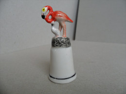 DF)Dé En Porcelaine " Flamant Rose " - Dés à Coudre