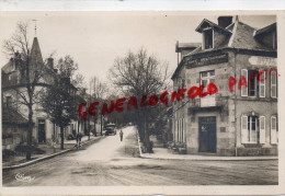 23 - FELLETIN - AVENUE DE LA GARE   CARTE PHOTO 1942- CAFE RESSTAURANT HOTEL DE LA GARE - Felletin
