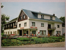 Ouren, Hotel Waxweiler-Gilessen, "Dreiländerblick" - Burg-Reuland