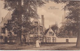 BRUGES - Le Beguinage - Femme Peintre - Brugge