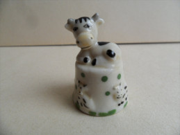 DV)Dé En Porcelaine " Vache " - Dés à Coudre