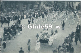 Procession De N.-D. De La Paix à BRUXELLES - Un Groupe Des Mystères Du Rosaire - La Nativité (animée) - Fêtes, événements