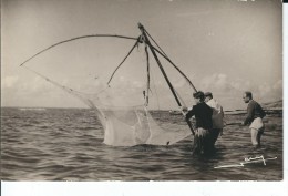 44 - LA  PLAINE  PREFAILLES - Belle Vue Animée D'une Partie De Pêche - La-Plaine-sur-Mer