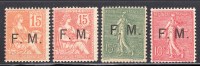 Timbres De Franchise Militaire N° 1 à 4 Neuf * Avec Trace De Charnière  TTB - Militaire Zegels