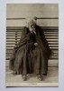 Cpa  -LA BELGIQUE - GEO 72- 1914 - Vieille Femme Pensive Sur Un Banc - Colecciones Y Lotes