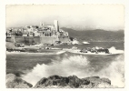 Cp, 06, Antibes, La Vieille Ville Et Ses Remparts, Au Fond, Les Alpes Neigeuses, Voyagée - Antibes - Old Town