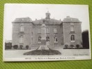 CPA BOVES La MAIRIE Et Le MONUMENT Aux MORTS 1914-1918. Circulé C. 1934. N & Blanc Marge. TBon Etat - Boves