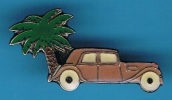 PIN'S //   ** CITROËN ** TRACTION AVANT ** . (© Qualité Collectors Série Limitée) - Citroën