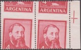 Argentine 1965 Y&T 693A. Paire Horizontale, Piquage Totalement Décalé. José Hernández, Poète, Journaliste, Politicien - Ecrivains