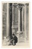 SAINT GILLES (30) Carte Photo Porte Romaine Vieille Homme Beau Plan - Saint-Gilles