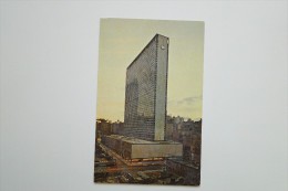 United States New York Hilton At Rockefeller Center 1964 A 69 - Bares, Hoteles Y Restaurantes