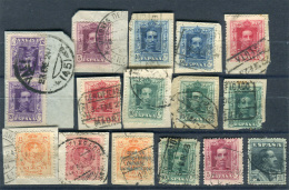 Spain. A Selection Of 16 Stamps ON PAPER - Collections