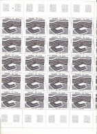 FRANCE  FEUILLE COMPLETE DE 25 TIMBRES N°2075  NEUF **  DE1980 - Full Sheets