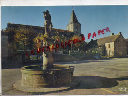 23 - ROYERE - LA PLACE  LA FONTAINE ET L' EGLISE - Royere