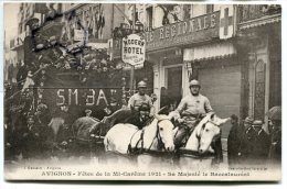 - AVIGNON - Fêtes De La Mi-Carême, 1921, Sa Majesté Le Baccalauréat, Char, Soldats Avec Casques, TTBE, Scans. - Avignon