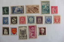 France : 17 Timbres Neufs  ,trace De Charnière - Collections