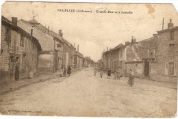 NEUFLIZE   ---  Grande-Rue Vers Juniville  ( Abimée ) - Chateau Porcien