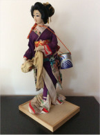 Geisha De Miyagawa-chō,JAPON., TRADITIONEL Bois Et Tissus, Importé Depuis Kobé.Hauteur 45 Cm. - Puppen