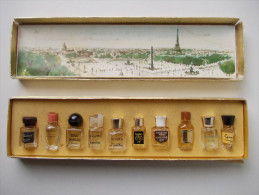 - Coffret De 10 Flacons De Parfum. Les Meilleurs Parfums De Paris - - Non Classificati