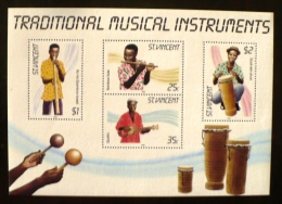 SAINT VINCENT Musique. Instrument De Musique Yvert BF 17. ** MNH - Music