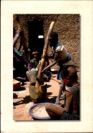 PREPARATION DU REPAS...CPM ANIMEE - Mali