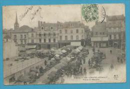 CPA - 100 Marchands Ambulants Place Du Marché CHATELLERAULT 86 - Chatellerault