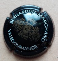 Capsule De Champagne - Bernardon Marchand  - N°2 - Noir Et Blanc - Moet Et Chandon