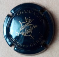 Capsule De Champagne - Berat J & Jacques - N°6  - Bleu Noir Et Or - Möt Et Chandon