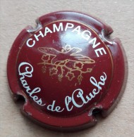 Capsule De Champagne - Charles De L'Auche - N°1 - Marron , Blanc Et Or - Möt Et Chandon