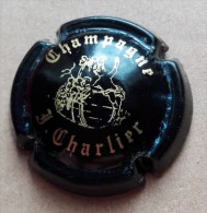 Capsule De Champagne -  Charlier J - N°2 - Noir Et Or - Moet Et Chandon