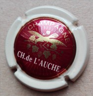 Capsule De Champagne -  Charles De L'Auche   - N°7 - Bordeaux , Contour Créme - Moet Et Chandon