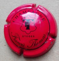 Capsule De Champagne -  Thomas Francis  - N°6 - Rouge - Moet Et Chandon