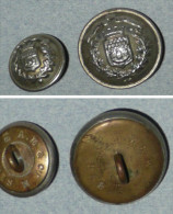 Rare Lot 2 Anciens Boutons D'uniforme Armoiries Devise Ville De PARIS Fluctuat Nec Mergitur - Buttons