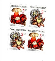 Mushrooms, Year 2000 - 2x2 Stamps (trapping), 2 Set (1 Set 4 Stamp),MNH - Neufs