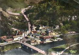 CPSM - ACQUIGNY (27) - Vue Aérienne Du Quartier Du Pont Et Les Bords De L'Eure En 1960 - Acquigny