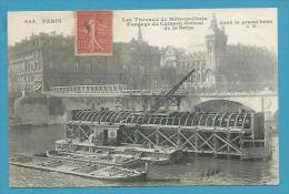 CPA 635 - Travaux Du Métropolitain  Fonçage D´un Caisson Central Dans Le Grand Bras De La Seine PARIS - Metro, Stations