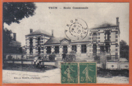 Carte Postale 61. Trun Ecole Communale  Trés Beau Plan - Trun