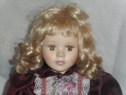 ** POUPÉE ANCIENNE ** Tête , Mains, Pieds, PORCELAINE ** TBE ** - Dolls