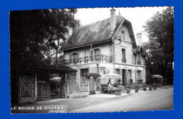 Le Relais De Sillery Restaurant Marne CP Dentelée  ( 13,5 X 8,5 ) Pli Complet Dans La Largeur Du Cliché  Circulée 1957 . - Sillery