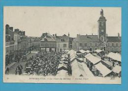 CPA Le Marché Sur La Place ROMORANTIN 41 - Romorantin