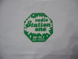 ADESIVO STICKERS  VINTAGE RADIO STATION ONE VARESE - Andere & Zonder Classificatie