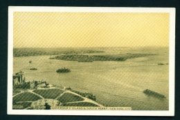 USA  -  New York  Govenors Island And South Ferry  Unused Vintage Postcard As Scan (Lumitone) - Panoramische Zichten, Meerdere Zichten
