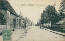 89 NEUVY SAUTOUR / Grande-Rue / - Neuvy Sautour